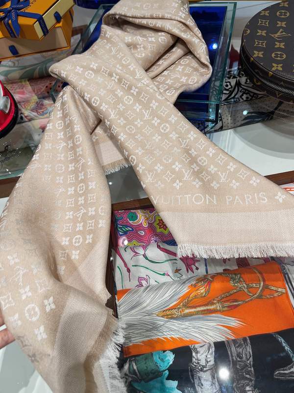 Louis Vuitton Scarf LVC00542 Louis Vuitton Scarf LVC00542